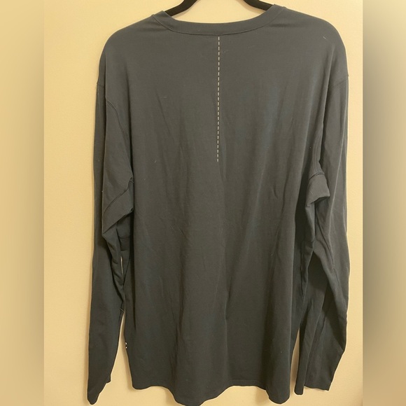 #205-LULULEMON-Somatic Long Sleeve
Nautical Navy - Picture 4 of 5